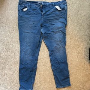 Old Navy Rockstar SOFT Jean